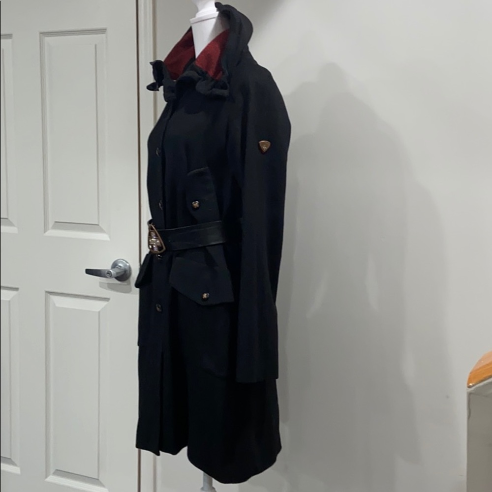 Coat - Picture 3 of 4